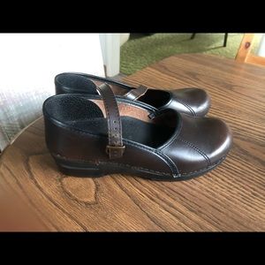 Sanita clogs- size 39